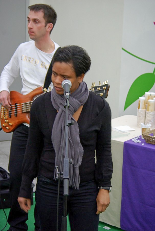 Evry Daily Photo - Concert Ebena Inauguration Gare Evry Centre 162.jpg